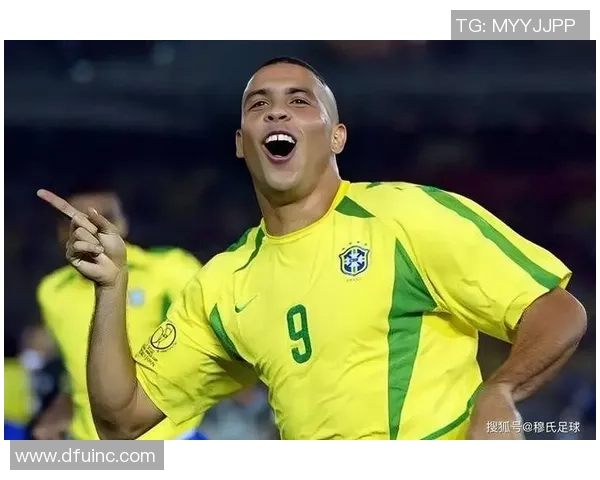 大罗时代的足球明星们如何塑造了现代足球的辉煌与传奇